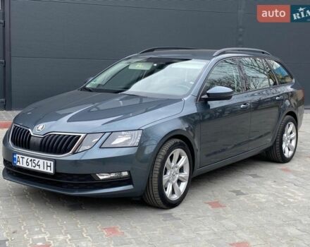 Серый Шкода Октавия, объемом двигателя 1.6 л и пробегом 318 тыс. км за 11599 $, фото 1 на Automoto.ua
