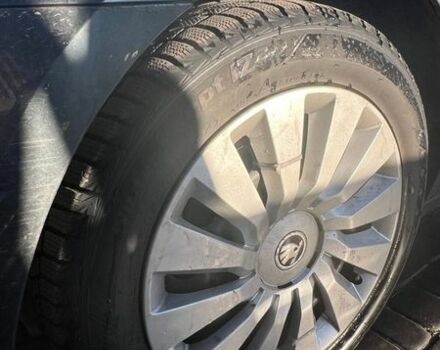 Серый Шкода Октавия, объемом двигателя 1.6 л и пробегом 237 тыс. км за 13600 $, фото 1 на Automoto.ua