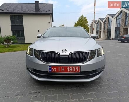 Серый Шкода Октавия, объемом двигателя 1.6 л и пробегом 265 тыс. км за 12200 $, фото 1 на Automoto.ua