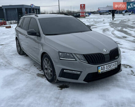 Серый Шкода Октавия, объемом двигателя 2 л и пробегом 295 тыс. км за 18900 $, фото 1 на Automoto.ua