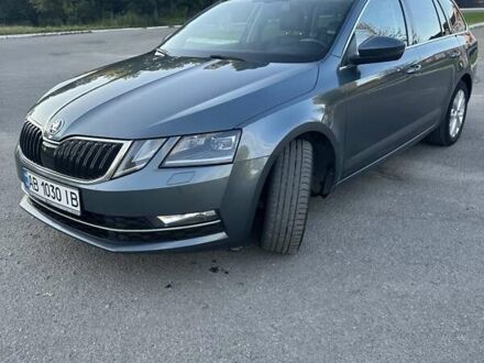 Серый Шкода Октавия, объемом двигателя 1.97 л и пробегом 257 тыс. км за 13800 $, фото 1 на Automoto.ua