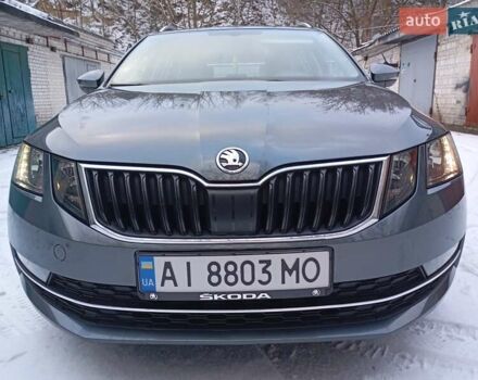 Сірий Шкода Октавія, об'ємом двигуна 1.6 л та пробігом 220 тис. км за 14000 $, фото 1 на Automoto.ua