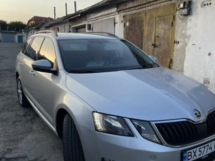 Серый Шкода Октавия, объемом двигателя 2 л и пробегом 240 тыс. км за 13600 $, фото 1 на Automoto.ua