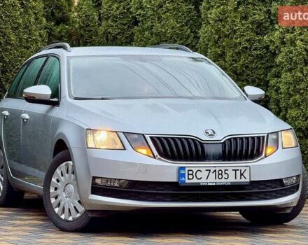 Серый Шкода Октавия, объемом двигателя 1.6 л и пробегом 273 тыс. км за 12800 $, фото 1 на Automoto.ua