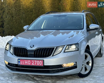 Серый Шкода Октавия, объемом двигателя 2 л и пробегом 258 тыс. км за 16699 $, фото 1 на Automoto.ua