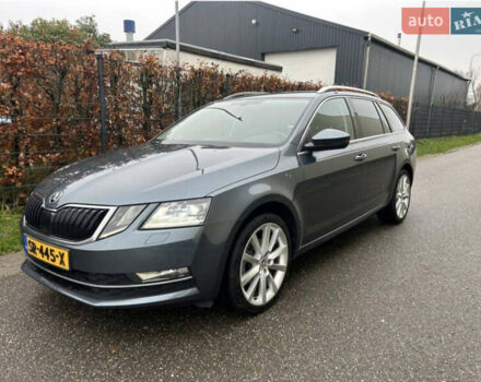 Серый Шкода Октавия, объемом двигателя 2 л и пробегом 185 тыс. км за 16750 $, фото 1 на Automoto.ua