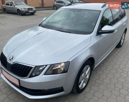 Сірий Шкода Октавія, об'ємом двигуна 2 л та пробігом 265 тис. км за 16300 $, фото 1 на Automoto.ua