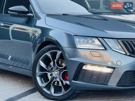 Серый Шкода Октавия, объемом двигателя 2 л и пробегом 174 тыс. км за 20500 $, фото 1 на Automoto.ua