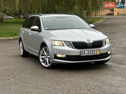 Шкода Октавія 2019 у Івано-Франківську на Automoto.ua Сірий Шкода Октавія, об'ємом двигуна 1.97 л та пробігом 290 тис. км за 15200 $, фото 1 на Automoto.ua