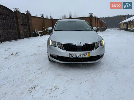 Сірий Шкода Октавія, об'ємом двигуна 2 л та пробігом 220 тис. км за 17350 $, фото 1 на Automoto.ua