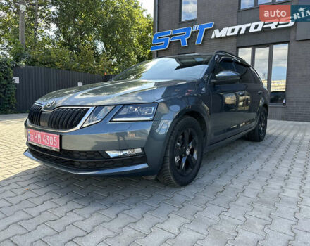 Сірий Шкода Октавія, об'ємом двигуна 0 л та пробігом 237 тис. км за 19900 $, фото 1 на Automoto.ua