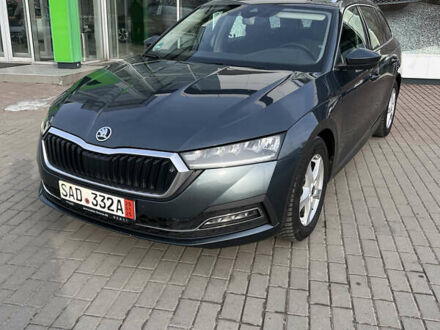 Шкода Октавия 2021 в Львове на Automoto.ua Серый Шкода Октавия, объемом двигателя 2 л и пробегом 260 тыс. км за 19500 $, фото 1 на Automoto.ua