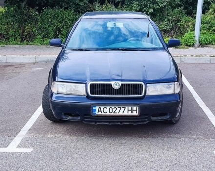 Синий Шкода Октавия, объемом двигателя 1.6 л и пробегом 375 тыс. км за 2500 $, фото 1 на Automoto.ua