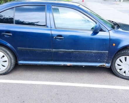 Синий Шкода Октавия, объемом двигателя 1.6 л и пробегом 375 тыс. км за 2500 $, фото 3 на Automoto.ua