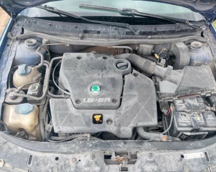 Синий Шкода Октавия, объемом двигателя 1.6 л и пробегом 270 тыс. км за 3700 $, фото 4 на Automoto.ua