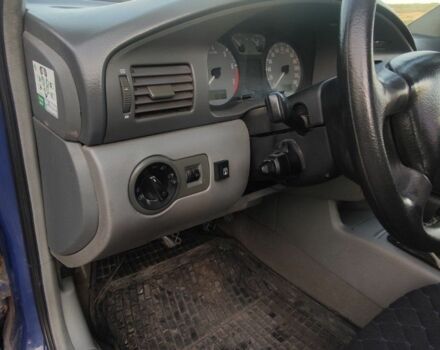 Синий Шкода Октавия, объемом двигателя 1.6 л и пробегом 270 тыс. км за 3700 $, фото 6 на Automoto.ua