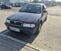 Синий Шкода Октавия, объемом двигателя 1.6 л и пробегом 320 тыс. км за 2350 $, фото 1 на Automoto.ua