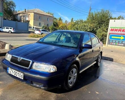 Синий Шкода Октавия, объемом двигателя 1.6 л и пробегом 289 тыс. км за 2100 $, фото 2 на Automoto.ua