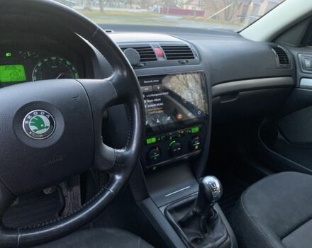 Синій Шкода Октавія, об'ємом двигуна 1.6 л та пробігом 240 тис. км за 3950 $, фото 10 на Automoto.ua