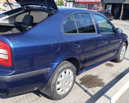 Синий Шкода Октавия, объемом двигателя 1.6 л и пробегом 313 тыс. км за 3800 $, фото 2 на Automoto.ua