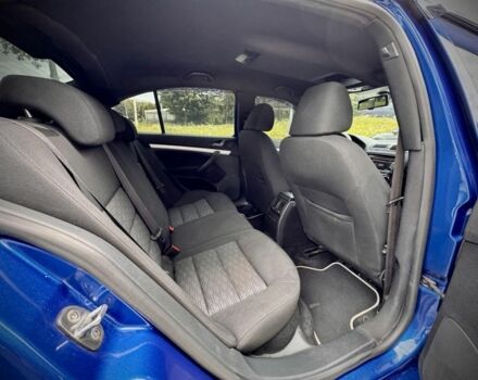 Синий Шкода Октавия, объемом двигателя 2 л и пробегом 220 тыс. км за 7099 $, фото 4 на Automoto.ua