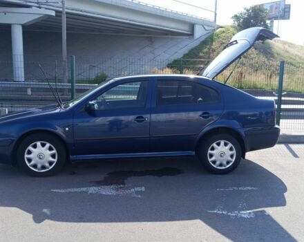 Синий Шкода Октавия, объемом двигателя 1.6 л и пробегом 313 тыс. км за 3800 $, фото 3 на Automoto.ua