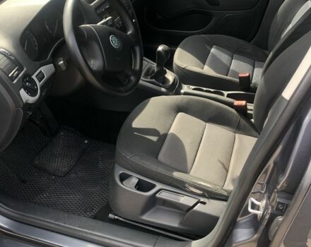 Синій Шкода Октавія, об'ємом двигуна 1.6 л та пробігом 150 тис. км за 5800 $, фото 9 на Automoto.ua