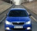 Синій Шкода Октавія, об'ємом двигуна 1.6 л та пробігом 329 тис. км за 5900 $, фото 1 на Automoto.ua