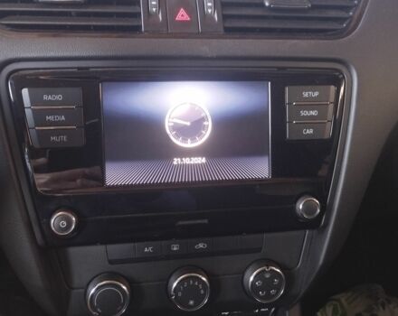 Шкода Октавія 2017 у Ирпене на Automoto.ua Синій Шкода Октавія, об'ємом двигуна 1.4 л та пробігом 57 тис. км за 345 $, фото 7 на Automoto.ua