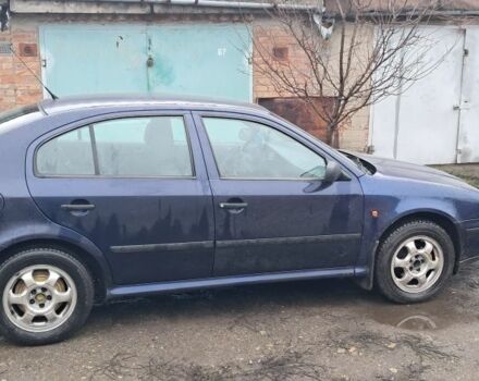 Синій Шкода Октавія, об'ємом двигуна 1 л та пробігом 270 тис. км за 2400 $, фото 1 на Automoto.ua