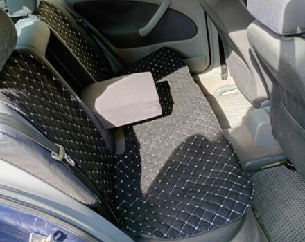 Синий Шкода Октавия, объемом двигателя 1.6 л и пробегом 217 тыс. км за 2800 $, фото 3 на Automoto.ua