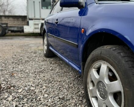 Синий Шкода Октавия, объемом двигателя 2 л и пробегом 300 тыс. км за 1800 $, фото 1 на Automoto.ua