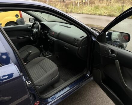 Синий Шкода Октавия, объемом двигателя 1.6 л и пробегом 252 тыс. км за 2200 $, фото 10 на Automoto.ua