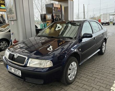 Синий Шкода Октавия, объемом двигателя 1.6 л и пробегом 252 тыс. км за 2300 $, фото 5 на Automoto.ua