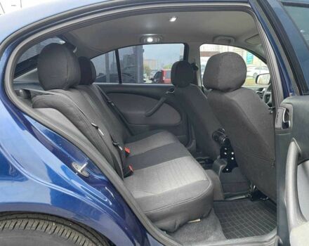 Синий Шкода Октавия, объемом двигателя 1.6 л и пробегом 289 тыс. км за 4990 $, фото 9 на Automoto.ua