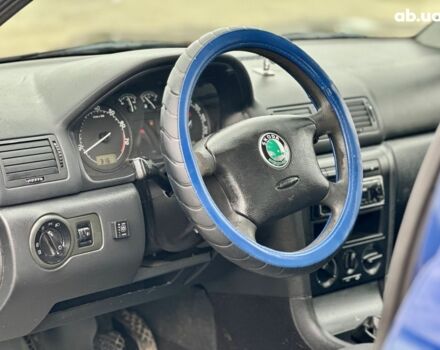 Синий Шкода Октавия, объемом двигателя 1.6 л и пробегом 237 тыс. км за 4500 $, фото 9 на Automoto.ua