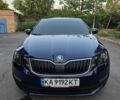 Синий Шкода Октавия, объемом двигателя 1.6 л и пробегом 210 тыс. км за 12062 $, фото 3 на Automoto.ua