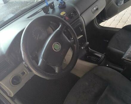 Синий Шкода Октавия, объемом двигателя 1.6 л и пробегом 273 тыс. км за 3700 $, фото 7 на Automoto.ua