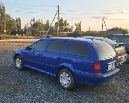 Синий Шкода Октавия, объемом двигателя 1.6 л и пробегом 275 тыс. км за 3500 $, фото 2 на Automoto.ua