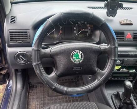 Синий Шкода Октавия, объемом двигателя 2 л и пробегом 245 тыс. км за 3562 $, фото 3 на Automoto.ua