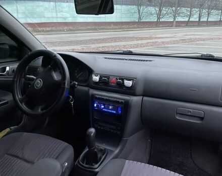 Синий Шкода Октавия, объемом двигателя 1.8 л и пробегом 340 тыс. км за 3800 $, фото 7 на Automoto.ua