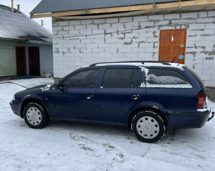 Синій Шкода Октавія, об'ємом двигуна 1.6 л та пробігом 511 тис. км за 3000 $, фото 1 на Automoto.ua