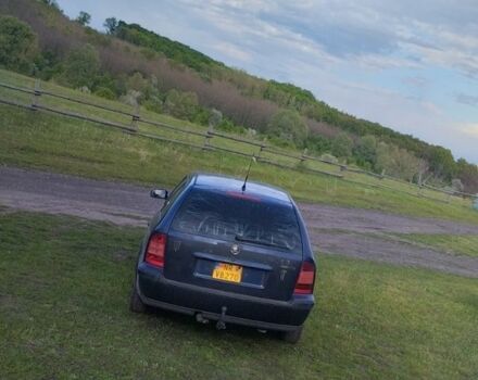 Синій Шкода Октавія, об'ємом двигуна 2 л та пробігом 888 тис. км за 2158 $, фото 10 на Automoto.ua