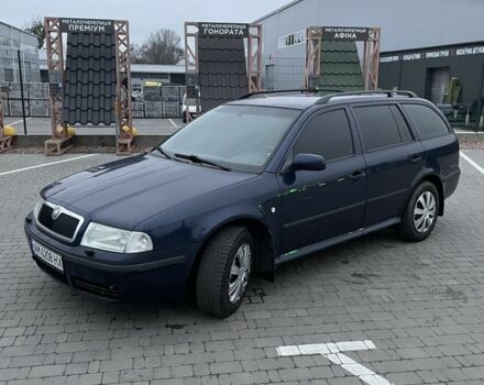 Синий Шкода Октавия, объемом двигателя 1.8 л и пробегом 340 тыс. км за 3800 $, фото 1 на Automoto.ua