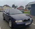 Синий Шкода Октавия, объемом двигателя 2 л и пробегом 318 тыс. км за 4000 $, фото 1 на Automoto.ua