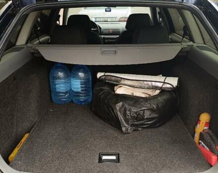 Синий Шкода Октавия, объемом двигателя 1.98 л и пробегом 318 тыс. км за 3800 $, фото 1 на Automoto.ua