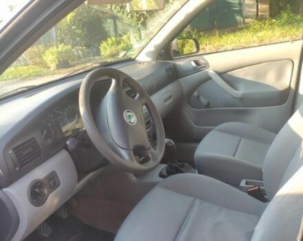 Синій Шкода Октавія, об'ємом двигуна 1.6 л та пробігом 343 тис. км за 4200 $, фото 6 на Automoto.ua