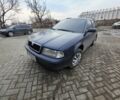 Синій Шкода Октавія, об'ємом двигуна 2 л та пробігом 411 тис. км за 2850 $, фото 1 на Automoto.ua