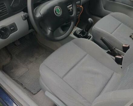 Синий Шкода Октавия, объемом двигателя 1.6 л и пробегом 152 тыс. км за 5000 $, фото 2 на Automoto.ua