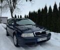 Синий Шкода Октавия, объемом двигателя 1.6 л и пробегом 237 тыс. км за 3200 $, фото 1 на Automoto.ua